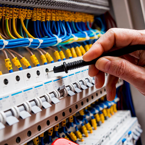 Ihr Elektriker in Hamburg | Durchführung des Elektrochecks / E-Check für Mieter oder Vermieter, Eigentümer oder Hausverwaltung | Elektrotechnik  | Marquardt & Streck Hamburg Billstedt